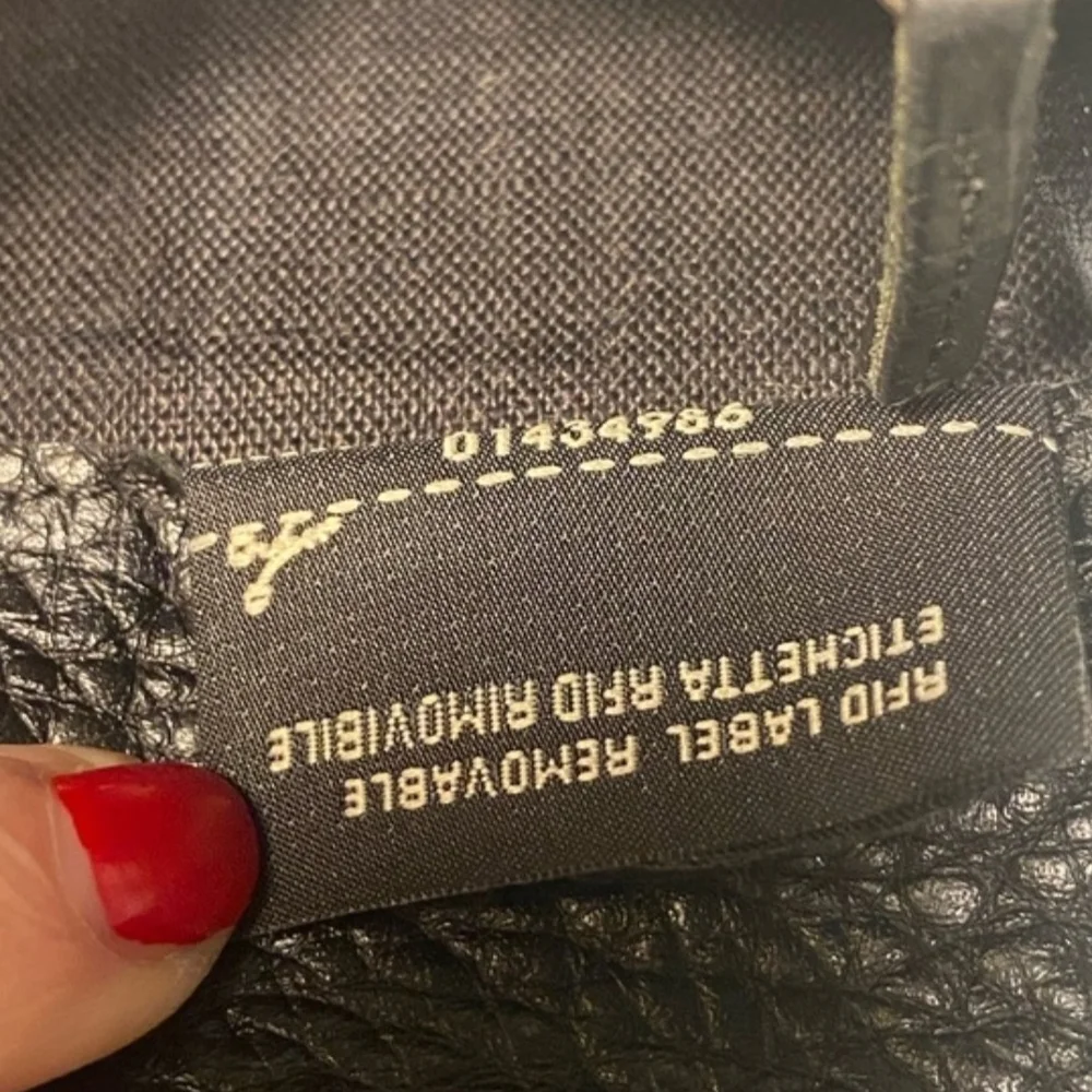 RARE FENDI Selleria 2 Tone Leather Bi Fold Long Wallet Blue / w Black interior - Picture 10 of 11